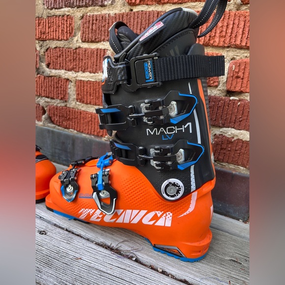 Tecnica Mach1 LV 130 Flex size 25.5 Ski Boot - Picture 5 of 13